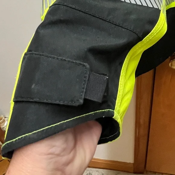 Carhartt Men's High-Vis Waterproof Loose Fit Class 3 Jacket - Picture 8 of 14